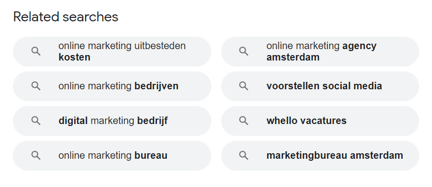 Gerelateerde zoekopdrachten onderaan de 1e pagina binnen Google
